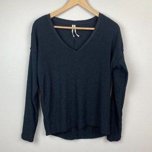 By‎ Anthropologie Top XS Black Long Sleeve V-Neck Crinkle Stretch Drop Shoulder